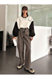 Kadın Beyaz Enough Baskılı Siyah Kol Detay Oversize Sweatshirt
