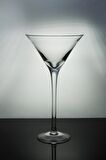 Paşabahçe Kristal El İmalatı Ayaklı Büyük Boy Martini Kadeh 1 Adet 642021 11186