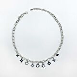 Charm Silver Zincirli Yonca Figürlü Şans Kolyesi