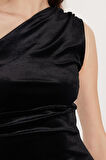 Slim Fit Dar Kesim Tek Omuz Detaylı Midi Boy Siyah Elbise