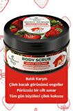 Nemlendirici Besleyici Arındırıcı Vücut Peelingi Çilek Aromalı 300 gr
