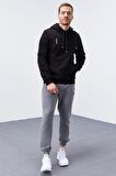 Siyah Nakışlı Kanguru Cep Standart Kalıp Kapüşonlu Erkek Sweatshirt - 87839 | XL