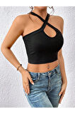 Siyah Renk Degaje Yaka Düz Desensiz Çarpaz Askılı Likralı Fitilli Kaşkorse Crop Top Bluz