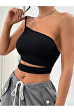 Asimetrik Yaka Siyah Renk Desensiz Çapraz Kesim Fitilli Kısa Kollu Likralı Fit Crop Top Bluz