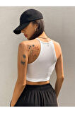 Askılı Halter Yaka Yüzücü Sırtlı Beyaz Renk Fitilli Crop Top Bluz