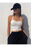 Geniş Yaka Askılı Beyaz Renk Fitilli Crop Top Bluz