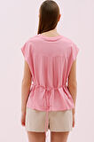 Yanları Yırtmaç Detaylı Kolsuz T-shirt Pembe