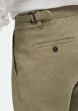 Açık Yeşil Düz Dokuma Carrot Fit Casual %100 Keten Bermuda