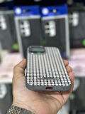 ROSE TEKNOLOJİ İPHONE 16 PROMAX MAGSEFE DESTEKLİ KARBON YÜZEYLİ VİOLET KILIF