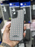 ROSE TEKNOLOJİ İPHONE 16 PROMAX MAGSEFE DESTEKLİ KARBON YÜZEYLİ VİOLET KILIF