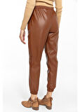 Pileli Lastikli Deri Pantolon