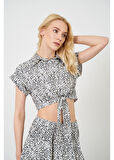 Önden Bağlamalı Çıtır Desen Kısa Gömlek 