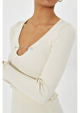Uzun Kollu Aksesuarlı Örgü Kazak 