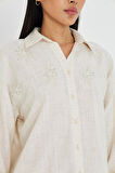 Boncuk Nakışlı Keten Görünümlü Gömlek 