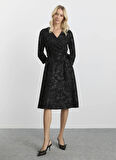 Selen Kruvaze Yaka Simli Siyah Standart Kadın Elbise 25KSL7705