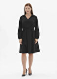 Selen Polo Yaka Düz Siyah Standart Kadın Elbise 25KSL7716