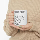 Zaman Uçar Kupa Bardak Tasarımı – Tempus Fugit Latin Alıntılı, Felsefi ve Sanatsal Tasarım Hediyesi