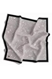 Twill Galaksi Desenli Gri Renkli 90x90 Eşarp (İpek İçermez) Kenar Dikiş Şekli El Dikişli
