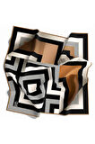 Twill Geometrik Desenli Vizon Renkli 90x90 Eşarp (İpek İçermez) Dikim Şekli : El Dikişi