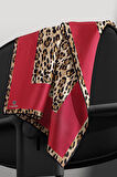 %100 Twill İpek Leopar Desenli Kırmızı Renkli 90x90 Eşarp Dikim Şekli : El Dikişi