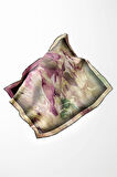 Twill Sulu Boyalı Çiçek Desenli Pembe Renkli 90x90 Eşarp (İpek İçermez) Kenar Dikiş Şekli El Dikişli