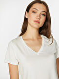 V Yaka Kısa Kol T-Shirt 00001