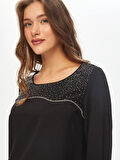 Taş Ve Zincir Detaylı Yuvarlak Yaka Uzun Kol Bluz 69145