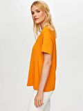 V Yaka Kısa Kollu T-Shirt S25TSH004