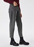 Lee Cooper Yüksek Bel Dar Paça Mom Fit Kadın Denim Pantolon 231 LCF 121013 MARLYN ROSADA BLACK