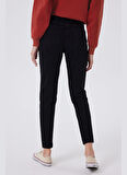 Lee Cooper Yüksek Bel Boru Paça Straight Siyah Kadın Denim Pantolon 241 LCF 121022 FUNNY EASTER BLACK