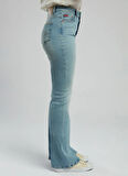 Lee Cooper Yüksek Bel İspanyol Paça Straight Kadın Denim Pantolon 252 LCF 121011 LUNA SELINA LIGHT