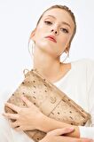 Kadın Basic Clutch Çanta Monogram Desenli Şeritli Logolu Altın 214002