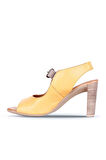 Bueno Shoes Sarı Vizon Deri Kadın Topuklu Sandalet 01wn4108