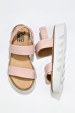 Bueno Shoes Pudra Deri Kadın Dolgu Topuklu Sandalet 01ws8001