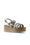 Bueno Shoes Bej Beyaz Parlak Deri Kadın Dolgu Topuklu Sandalet 01wu6119