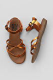 Bueno Shoes Turuncu Parlak Deri Kadın Parmak Arası Sandalet 01wu7427
