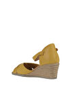 Bueno Shoes Sarı Deri Kadın Dolgu Topuklu Sandalet 01ws11102