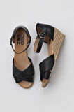Bueno Shoes Siyah Deri Kadın Dolgu Topuklu Sandalet 01ws11102
