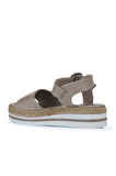 Bueno Shoes Gri Deri Kadın Dolgu Topuklu Sandalet 01ws4216