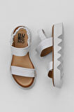 Bueno Shoes Beyaz Deri Kadın Dolgu Topuklu Sandalet 01ws8001