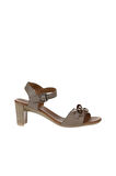 Bueno Shoes Gri Deri Kadın Topuklu Sandalet 01wu11101