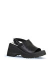 Bueno Shoes Siyah Deri Kadın Dolgu Topuklu Sandalet 01wy12601