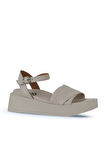 Bueno Shoes Krem Deri Kadın Dolgu Topuklu Sandalet 01wy5909