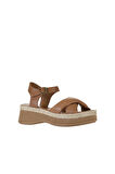 Bueno Shoes Kahverengi Deri Kadın Dolgu Topuklu Sandalet 01wy8204