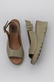 Bueno Shoes Haki Deri Kadın Dolgu Topuklu Sandalet 01wy8600