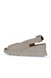 Bueno Shoes Krem Deri Kadın Dolgu Topuklu Sandalet 01wy8600