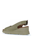 Bueno Shoes Haki Deri Kadın Dolgu Topuklu Sandalet 01wy8600