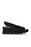 Bueno Shoes Siyah Deri Kadın Dolgu Topuklu Sandalet 01wy8600
