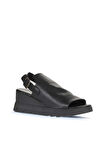 Bueno Shoes Siyah Deri Kadın Dolgu Topuklu Sandalet 01wy8603