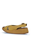Bueno Shoes Sarı Deri Kadın Dolgu Topuklu Sandalet 01wy5701